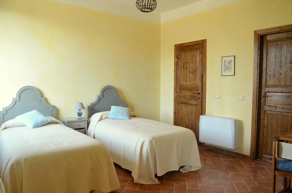 Agriturismo Borgo San Francesco Базільйо Екстер'єр фото